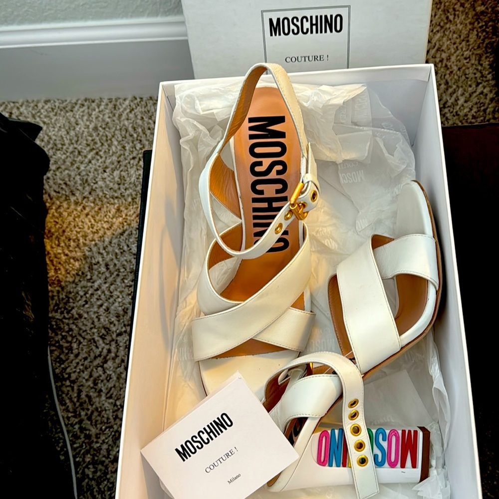 Moschino sandal heels very classy and comfortable heels worn twice